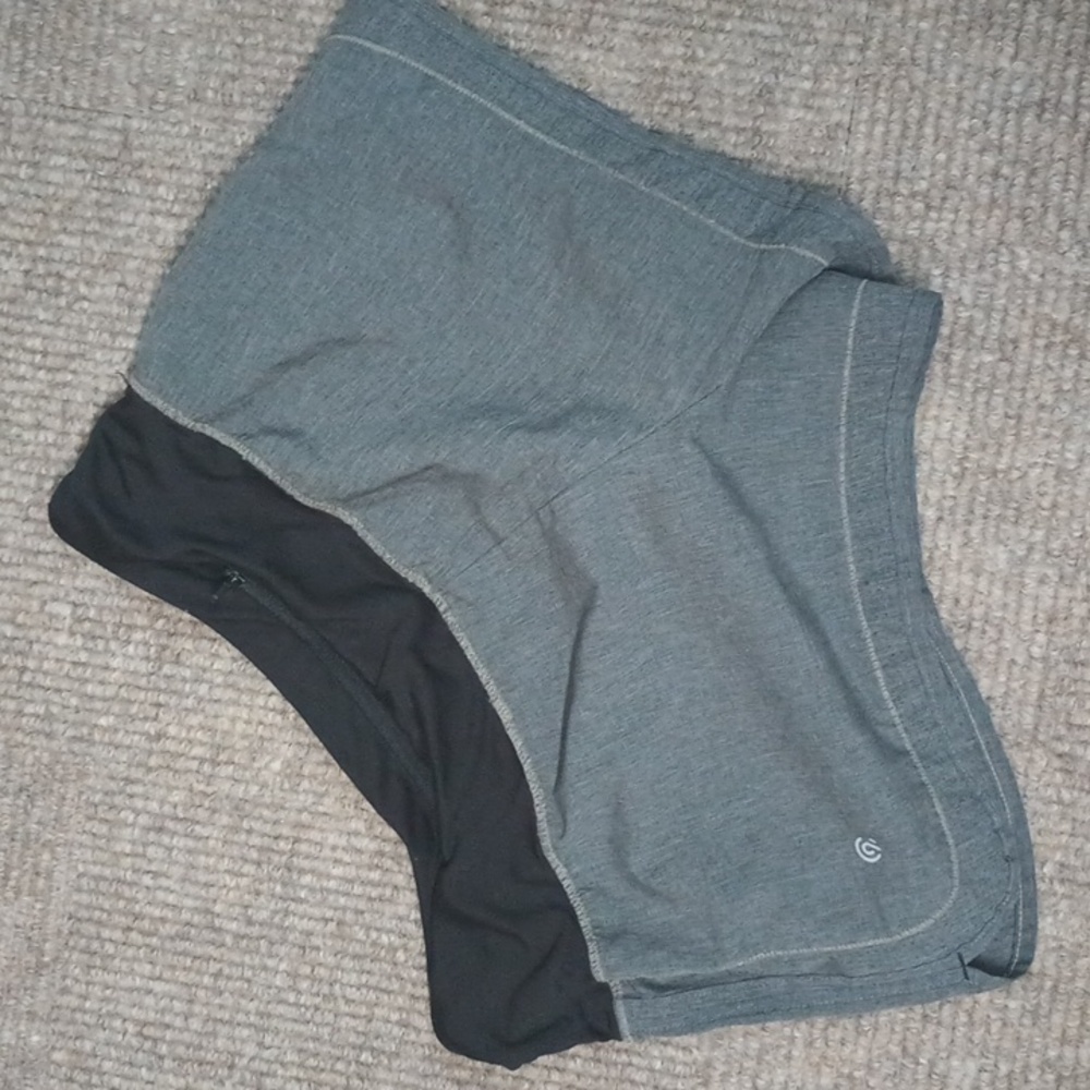 Champion Size M Elastic Waist Zippered Pocket at Kidney